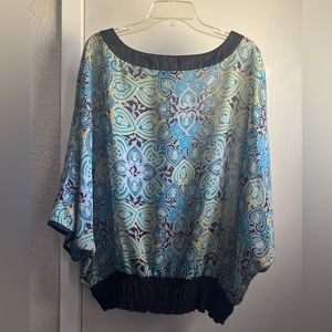 Women’s Top size XL turquoise and yellow with heart shaped design